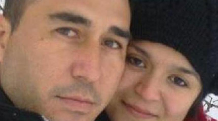 Hala ve eniştesini &ouml;ld&uuml;r&uuml;p sakız almaya gitti