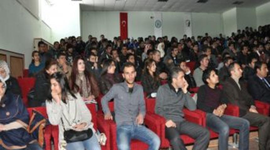 Tatvan'da MYO &ouml;ğrencilerine Erasmus programları tanıtıldı