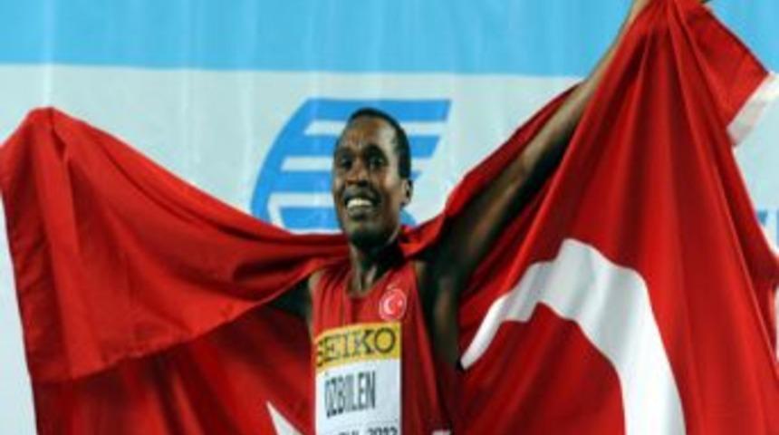 &Ouml;zbilen, g&uuml;m&uuml;ş madalya kazandı..