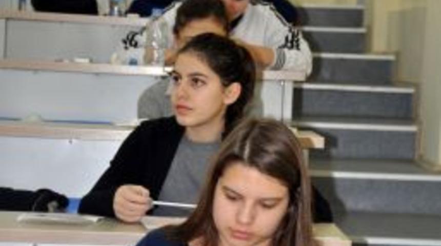 FEM, &ouml;ğrencilere ger&ccedil;ek sınav deneyimi yaşattı