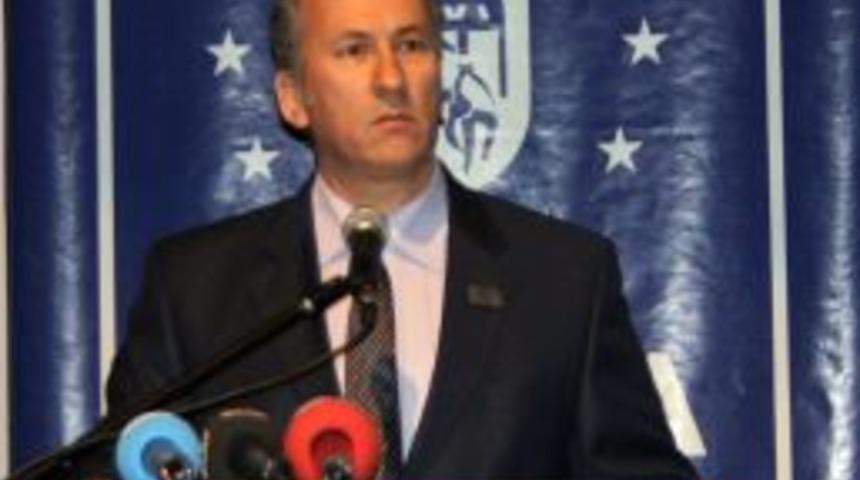 İstiklal Marşı&rsquo;nın kabul&uuml;n&uuml;n yıld&ouml;n&uuml;m&uuml; Bursa&rsquo;da kutlandı