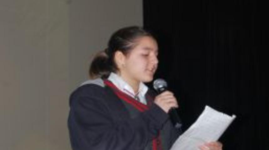 Mehmet Akif'in 'Sıla'sını okuyan Sıla duygulandırdı