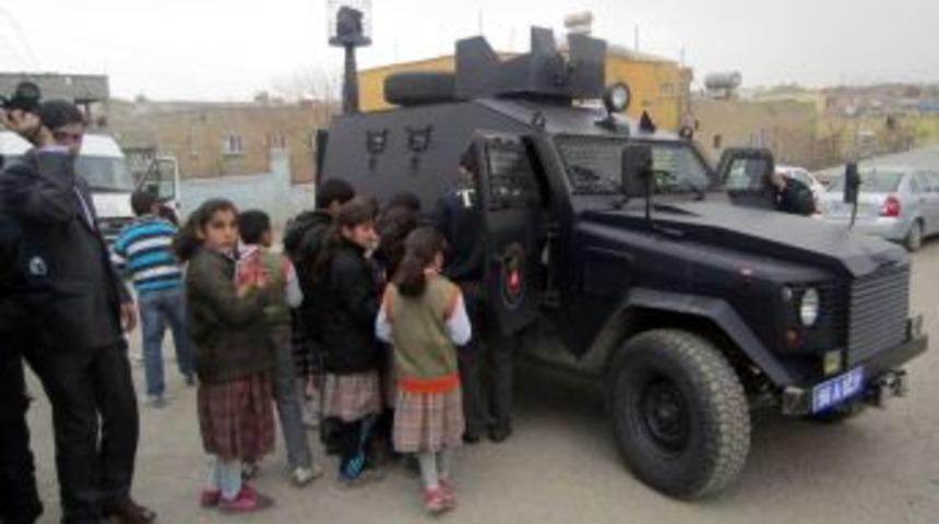 Siirtli &ouml;ğrencilere polislik anlatıldı