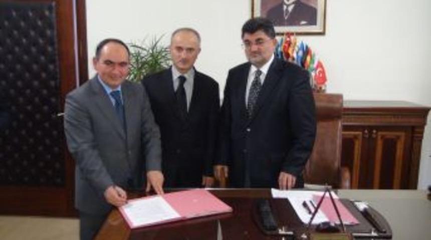 Peygamber Efendimiz'in  hayatını okuyacaklar, 10 bin fidan dikecekler