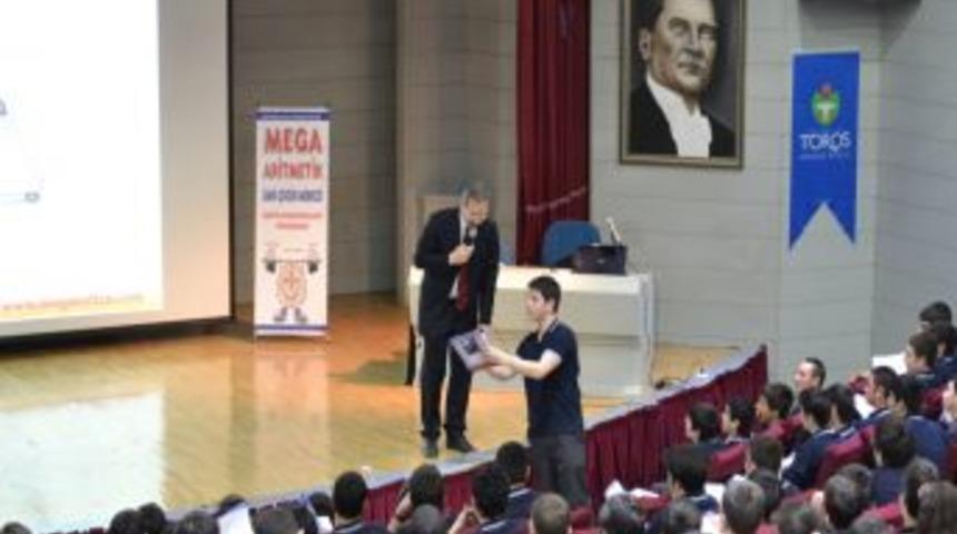 D&uuml;nya hafıza şampiyonu Duyar'dan Toros'lu &ouml;ğrencilere konferans