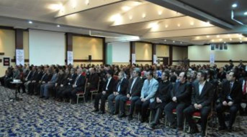 Tarih&ccedil;i Yazar Refik: &Ccedil;anakkale Zaferi ile T&uuml;rkler, Anadolu'nun tapusunu aldı