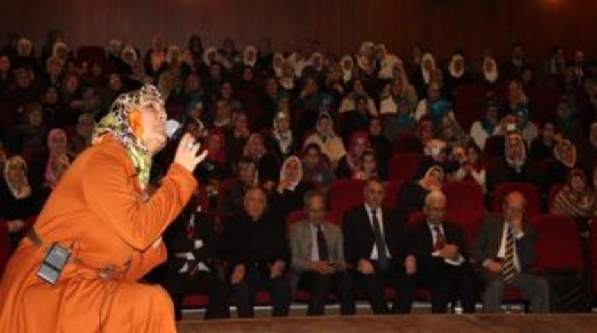 İstiklal Marşını en g&uuml;zel okumak i&ccedil;in yarıştılar