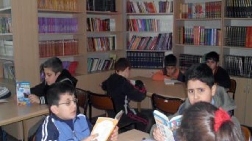 İlim Yayma Cemiyeti&rsquo;nden 'Siirt okuyor' kampanyasına destek