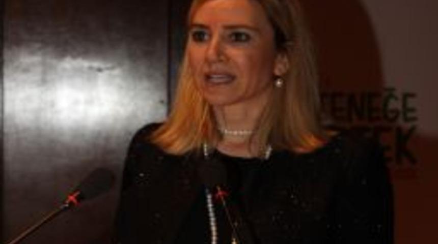 TTNET gen&ccedil;lere bilişim d&uuml;nyasındaki iş fırsatlarını tanıtıyor