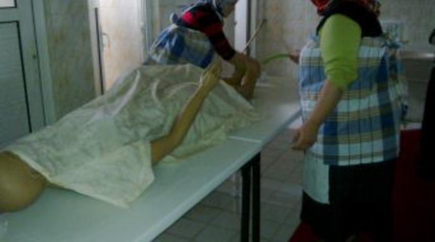 Van depremi ders oldu, Erzurum'da kadın gassal eğitimi başladı