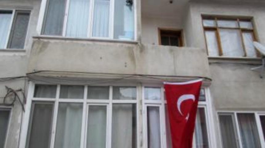 Şehit Binbaşı Mithat &Ccedil;olak&rsquo;ın Boz&uuml;y&uuml;k&rsquo;teki baba ocağında yas var