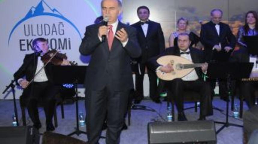 Vali Harput&rsquo;tan Uludağ&rsquo;ı ısıtan şarkı s&uuml;rprizi