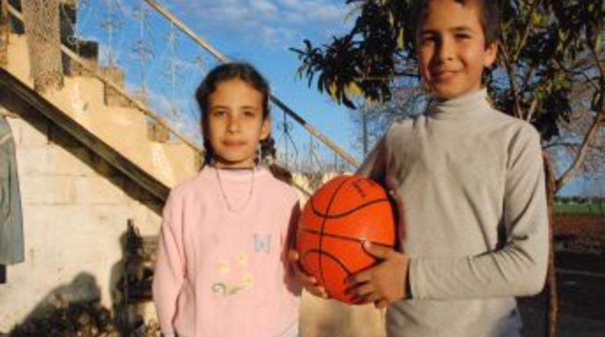 Sınırda bomba seslerinden uyuyamıyorlar