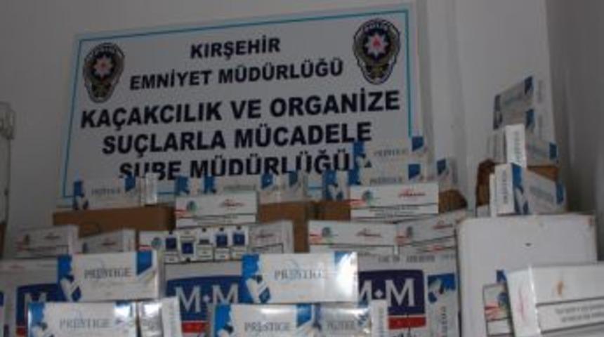 Hurca doldurduğu ka&ccedil;ak sigaraları polisten ka&ccedil;ıramadı