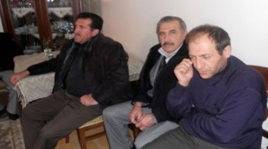 Ailesi, şehit uzman &ccedil;avuşun cenazesini bekliyor