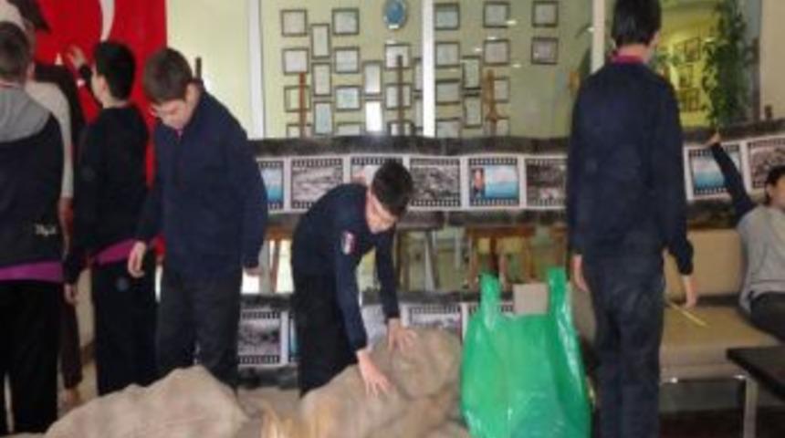 Ufuklu öğrenciler Çanakkale şehitlerini anıyor