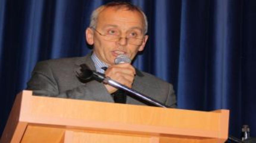 Kaymakam Aktaş: Öğretmenin işi nesil yetiştirmektir