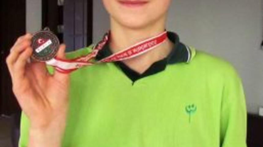 Safvetli &Ouml;ğrenciler Bursa 2.si ve Bursa 3.s&uuml; Oldular