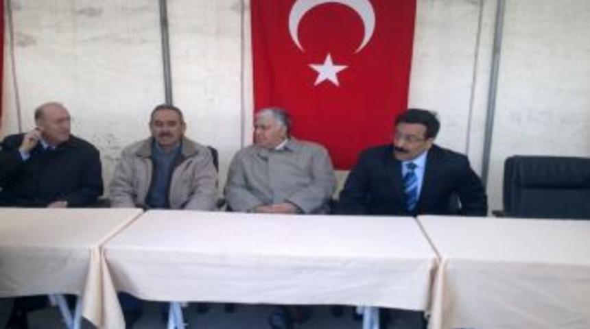 Orgeneral &Ouml;zel, şehit Astsubay Helvacı'nın ailesini ziyaret etti