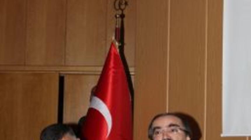 Vali Coş: Sosyal sorunların &ccedil;&ouml;z&uuml;m&uuml;nde herkes sorumlu