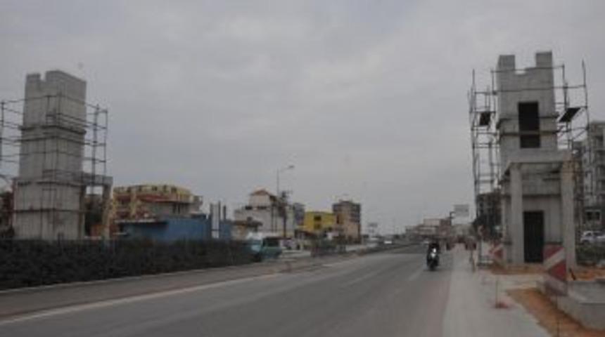 B&uuml;y&uuml;kşehir, Anadolu Caddesi&rsquo;ne 4 &uuml;st ge&ccedil;it daha yapıyor