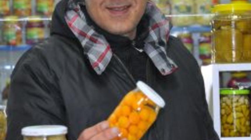 Altın &ccedil;ilek, turşu &ccedil;eşitleri arasındaki yerini aldı