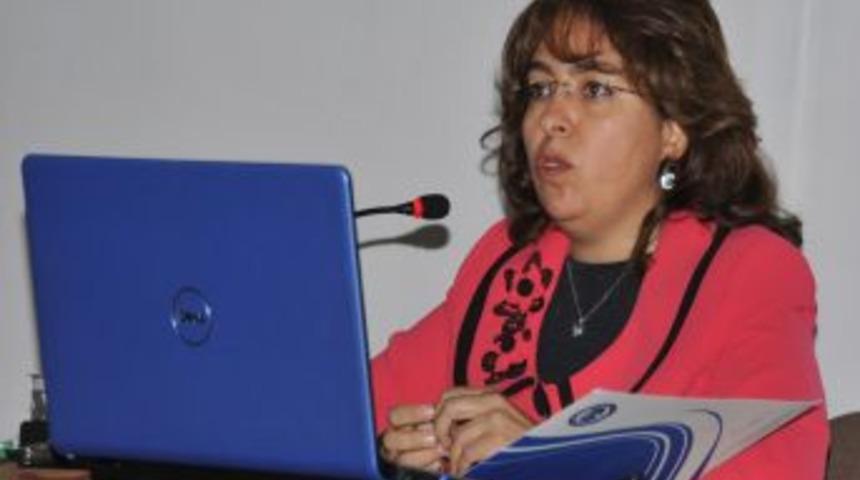 Karamanlı hanımlar hem bilgilendi hem eğlendi