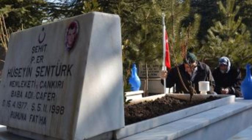 &Ccedil;ankırı Şehitliği'ne ziyaret