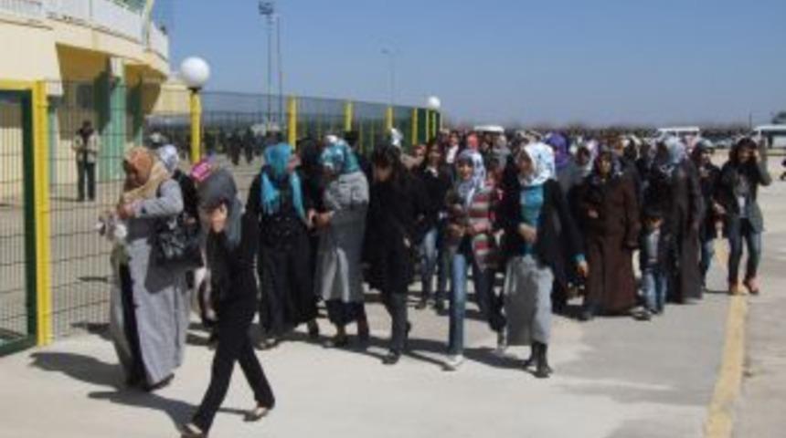 Şanlıurfaspor, kadın taraftarla şampiyonluğa koşuyor