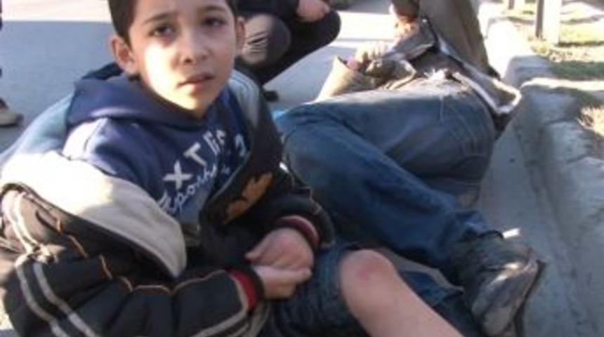 Motosiklet kazası ucuz atlatıldı