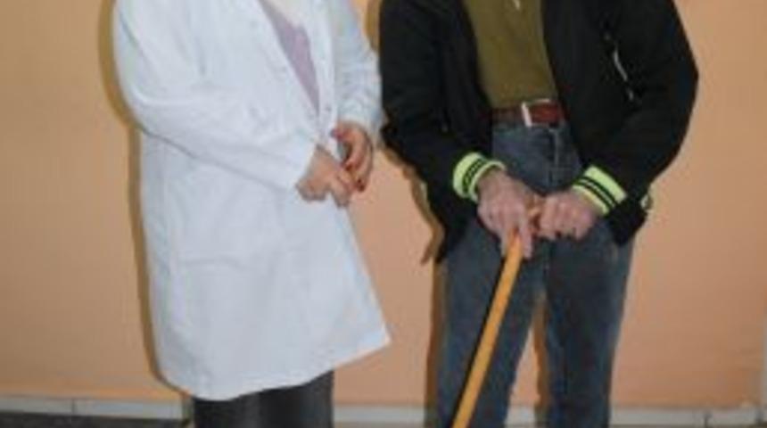 Polatlı Huzurevi M&uuml;diresi Uysal: Yaşlılara koruyucu evlat olun