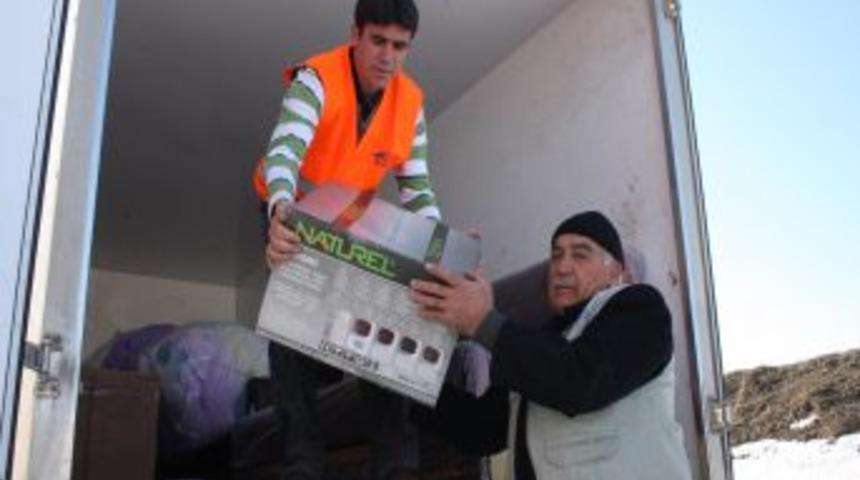 Kimse Yok Mu Derneği, &ccedil;adır yangınında 3 &ccedil;ocuğunu kaybeden aileye sahip &ccedil;ıktı