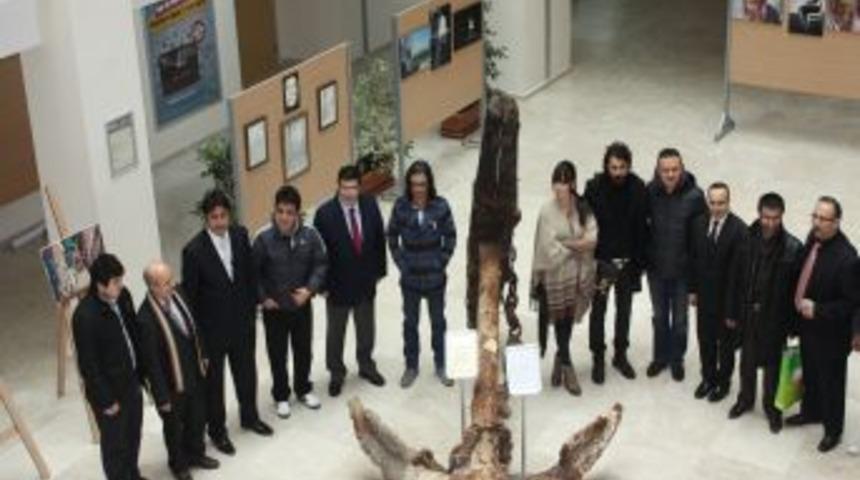 Zirve &Uuml;niversitesi, &uuml;nl&uuml; sanat&ccedil;ıları ağırladı