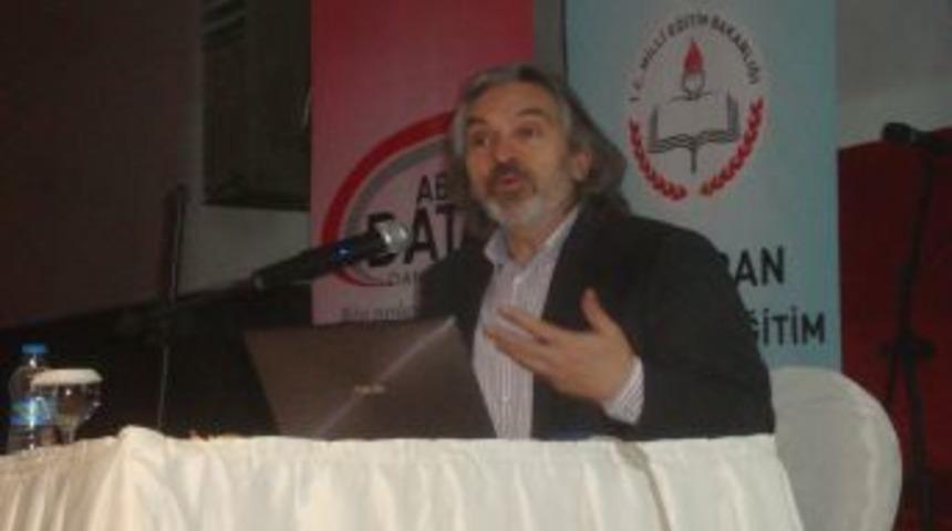 &Ccedil;aldıran'da Prof. Dr. İskender Pala S&ouml;yleşisi