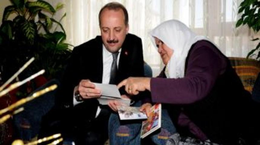 Başkan Akg&uuml;l'den şehit ailesine ziyaret