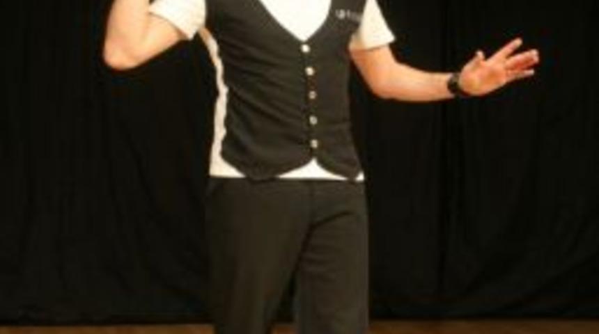 Sınavlara hazırlanan öğrenciler Atalay Demirci'yle stres attı