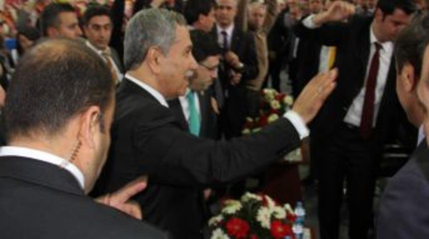 Arın&ccedil;, Ak Parti Kırşehir İl Kongresi'ne Katıldı