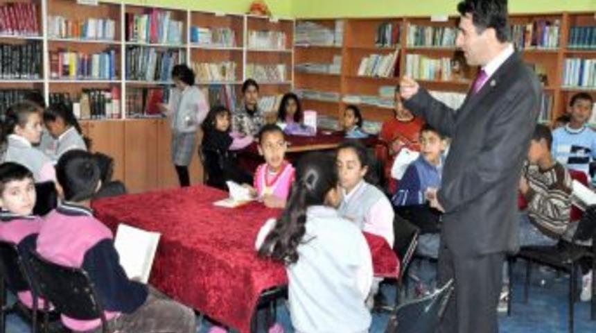 Ak&ccedil;akale'de K&uuml;t&uuml;phane Haftası Kutlandı