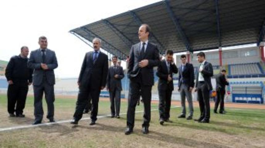 Spor Genel M&uuml;d&uuml;r&uuml; Mehmet Baykan'dan Kırıkkale ve Kırşehir'e s&uuml;rpriz ziyaret