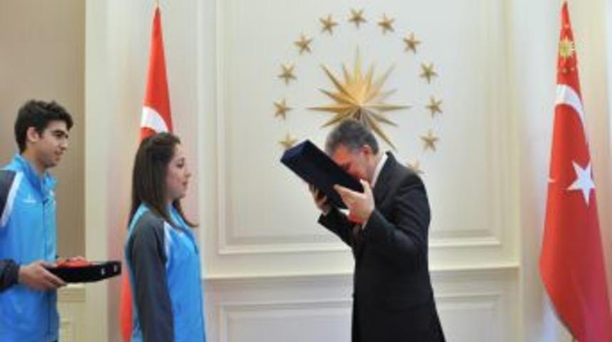 Cumhurbaşkanı G&uuml;l: Bu millet tarihi boyunca adaletin savunuculuğunu yapmıştır