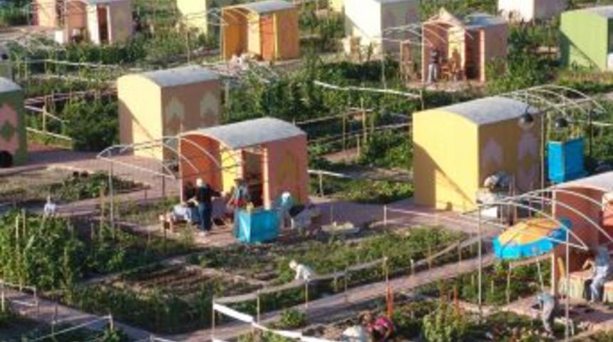 Emekliler ve 50 yaş &uuml;st&uuml; vatandaşlara hobi bah&ccedil;esi