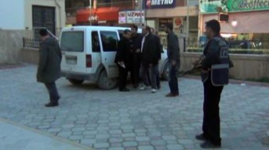 Piyasayı 60 Milyon Tl Dolandırmakla Su&ccedil;lanan İş Adamı Yakalandı