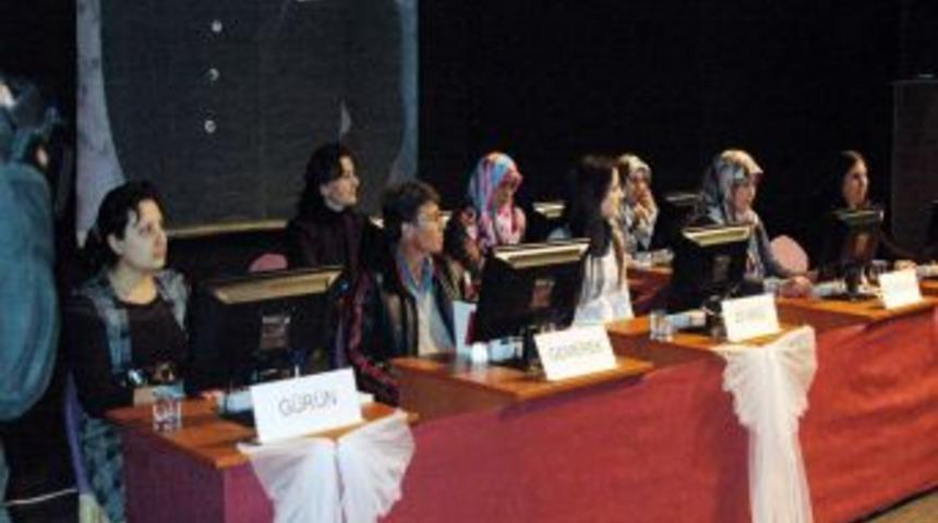 Sivas'ta kadın &ccedil;ift&ccedil;iler yarıştı