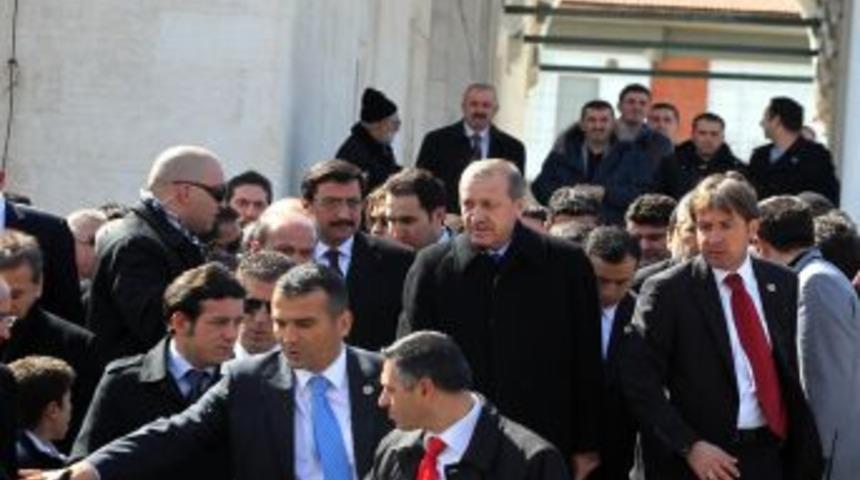 Başbakan: Sivas davası zaman aşımına uğramadı
