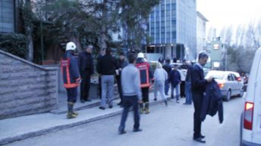 Barut Patladı: 3 &Ccedil;ocuk Yaralı