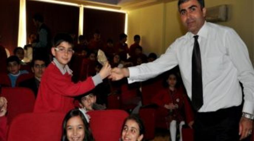 Orman sevgisini aromatik bitkilerle anlatıyor