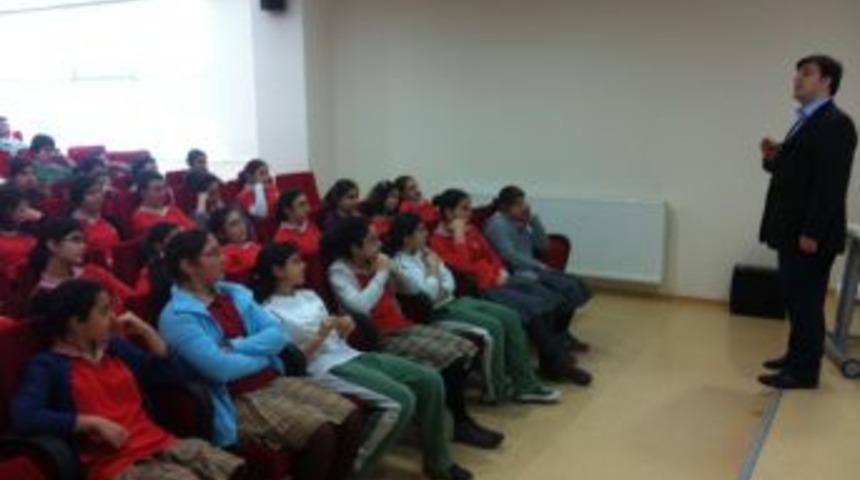 Nil&uuml;ferli &ouml;ğrenciler hayatın şifrelerini &ccedil;&ouml;zd&uuml;