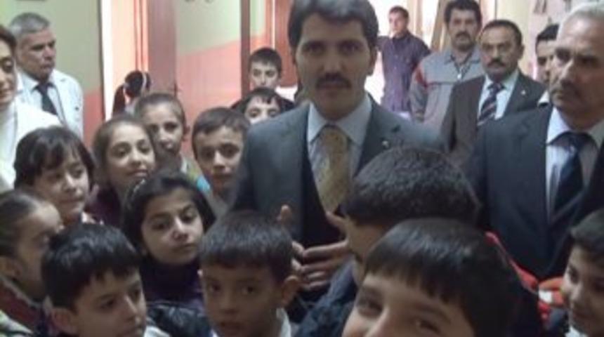 Erzincan merkezde kütüphanesiz okul kalmayacak