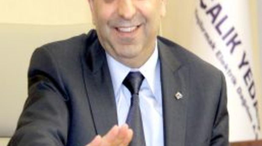 "Belediye, 60 santimlik kazı i&ccedil;in asfaltı komple yapmamı istiyor"