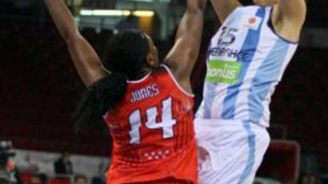Rivas Ecopolis'e 74 - 70 yenilen Fenerbahçe final şansını kaybetti